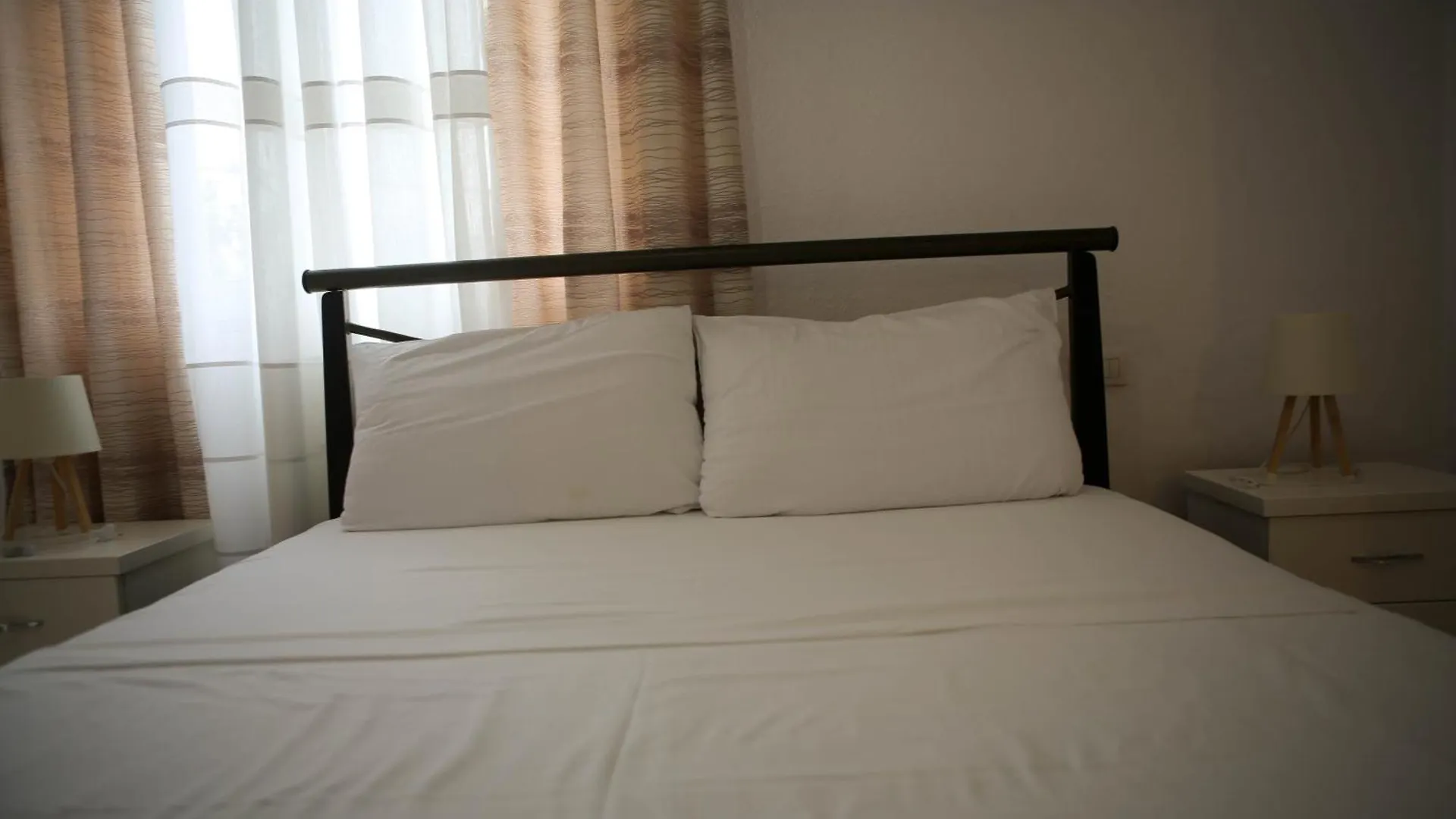 Apartment Jani Saranda 0*,  Arnavutluk